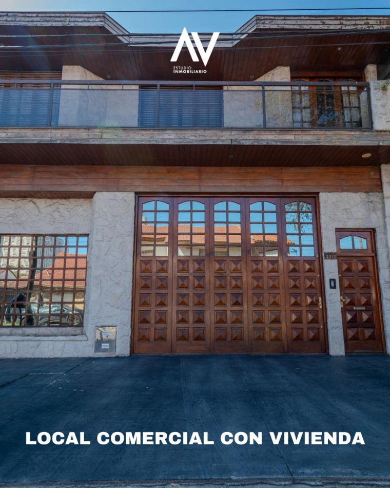 En Venta! Chalet de dos pisos ideal par comercio y vivienda. Barrio Chauvin