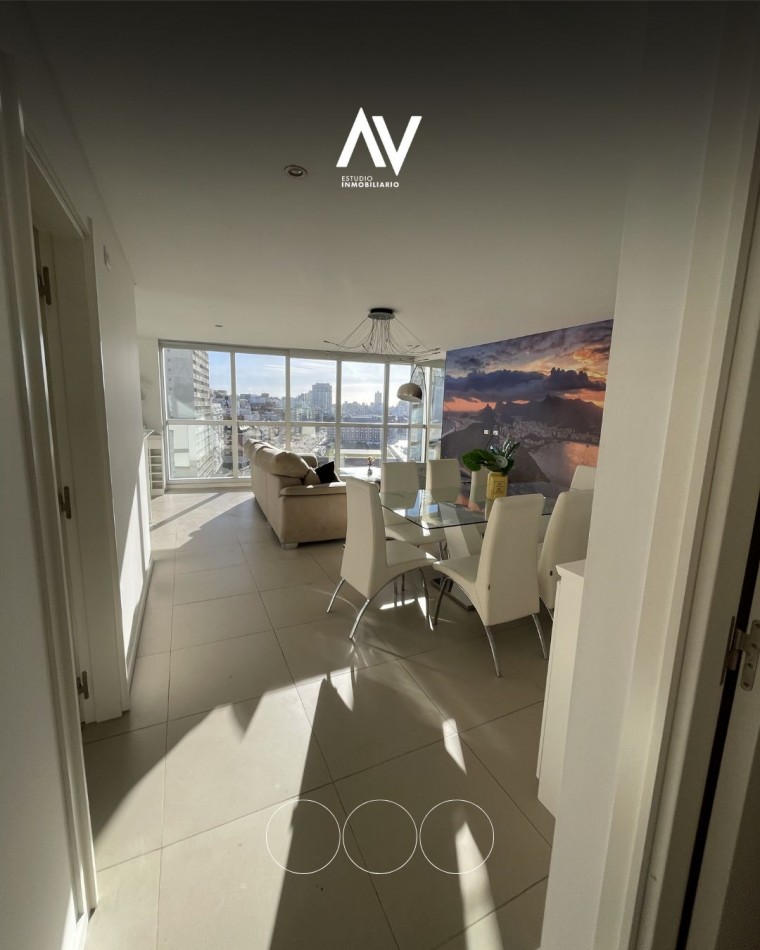 En venta! Semipiso 4 ambientes con doble cochera Guemes y la costa 
