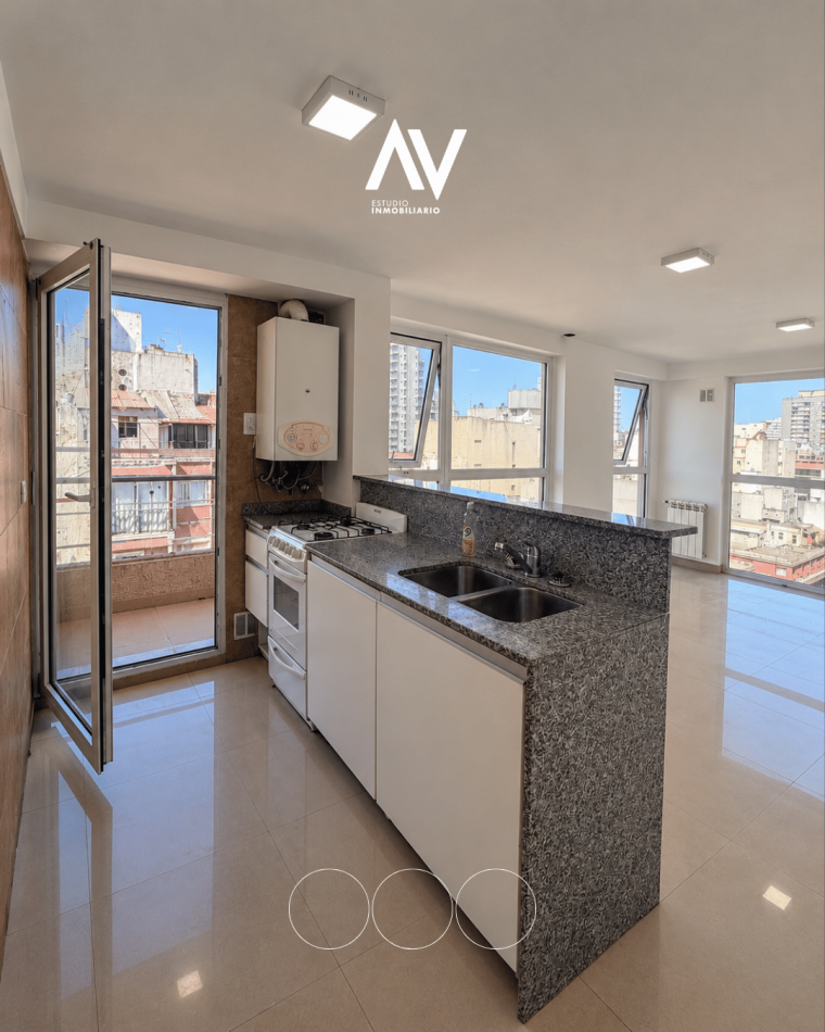 Dos ambientes con vista al mar. En venta 