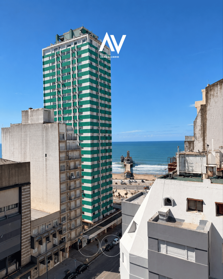 Dos ambientes con vista al mar. En venta 